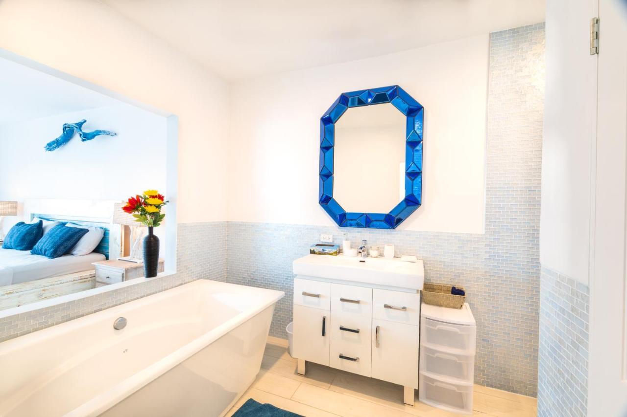 Caprice 9 - Oceanfront Villa - Gated Community With Pool Nassau Dış mekan fotoğraf