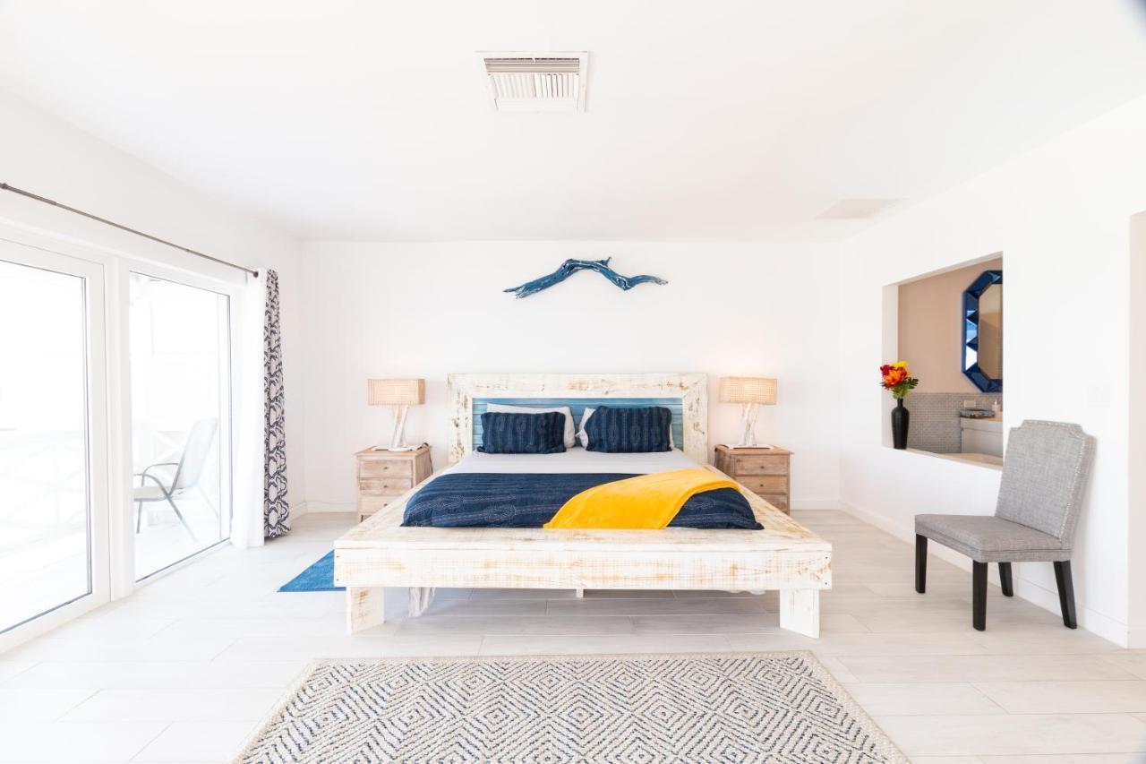Caprice 9 - Oceanfront Villa - Gated Community With Pool Nassau Dış mekan fotoğraf